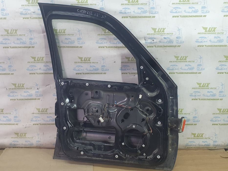 Usa stanga fata Jeep Cherokee KJ (2001 - 2007)