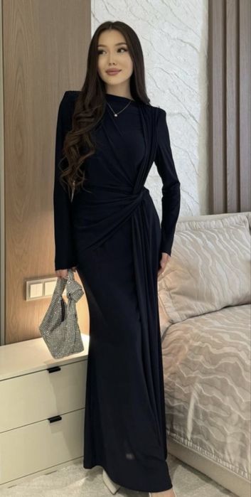 Элегантное чёрное платье в пол (M)