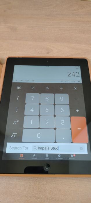 Продам Ipad 5, с коробкой и документами.