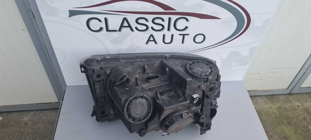 Фар Range Rover Sport 2008г.