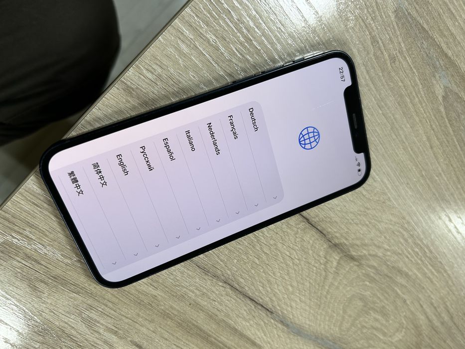IPhone 12 в рабочем состоянии б/у