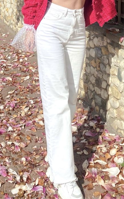 Blugi albi largi C&A, marimea 36