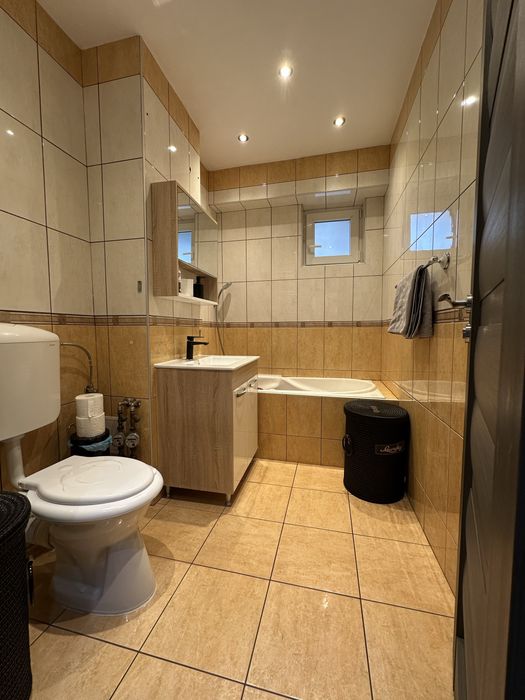 Apartament 4 camere Et 1 Nufaru