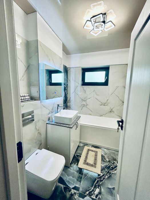 Regim hotelier Adamant Towers