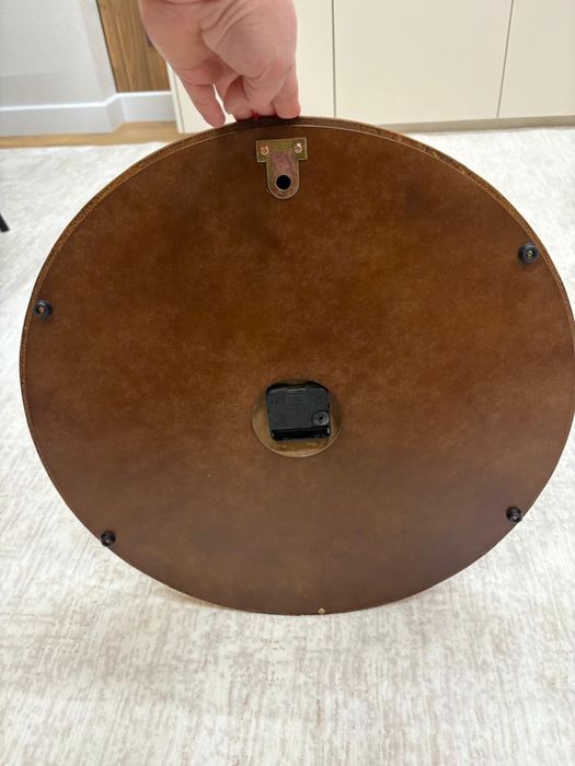 Часы настенные (деревянные)