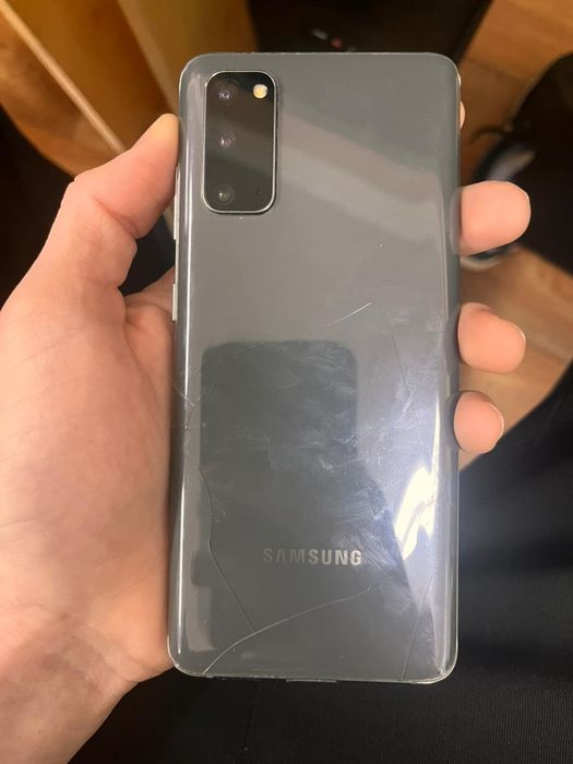Samsung s20 продам