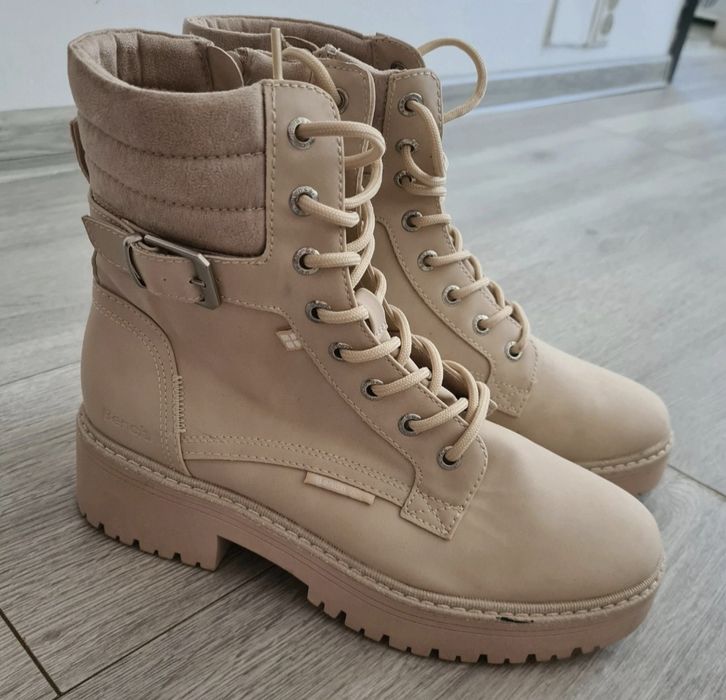 Ghete de damă ,nepurtate