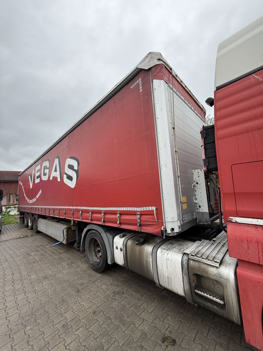 Semiremorci schwarzmuller si Schmitz