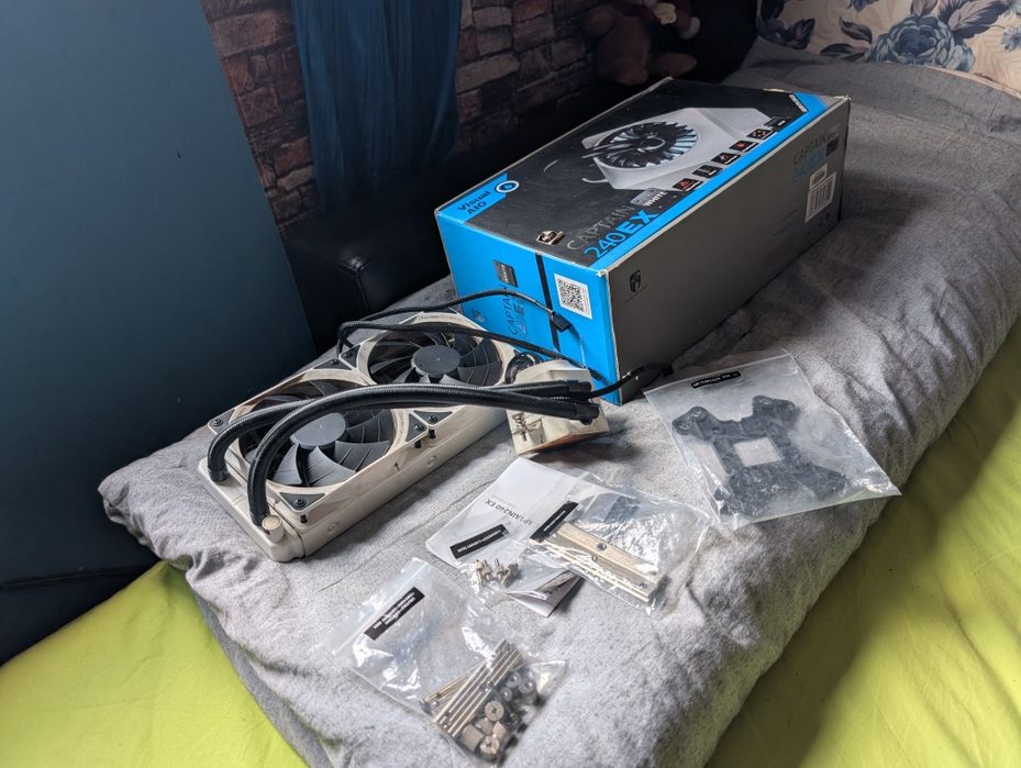 Racire lichid Deepcool Captain 240 EX alb