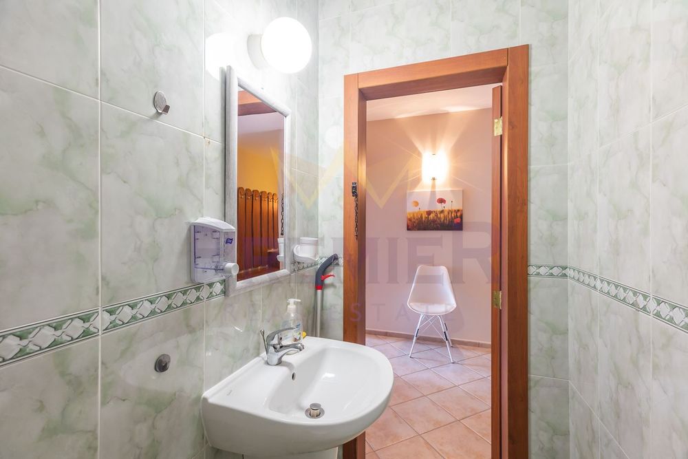 Продава се Четиристаен апартамент в Варна, Общината - 150 кв.м за 2960 €/кв.м - Снимка #10