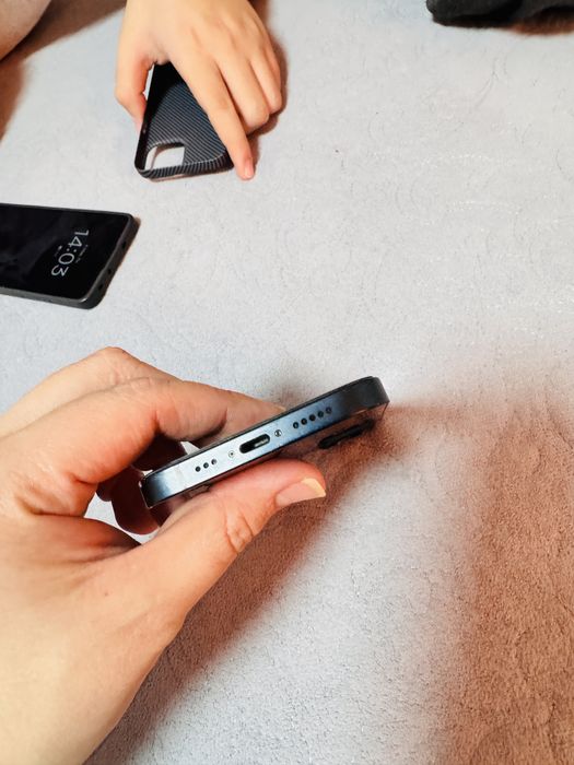 Iphone 13 256ГБ емкость 100%