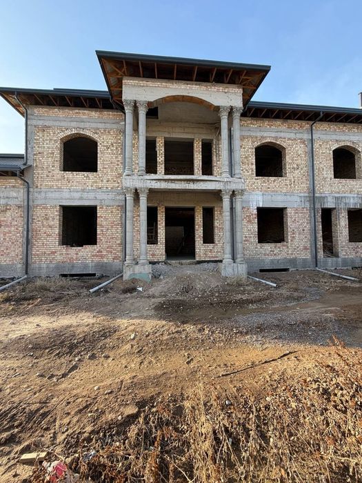 Продаю 8 соток 8 комнаты Гузал махалля Коробка!