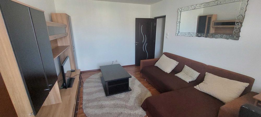 Închiriez apartament cu 2 camere, zona Girocului, 40mp, pret 350 EUR, docomandat si utilat