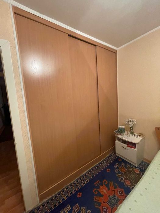 Продаётся  2-комнатная КЖБИ (2 подъём)