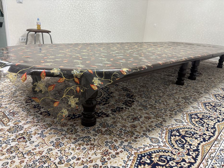 Стол для гостей 4 метр