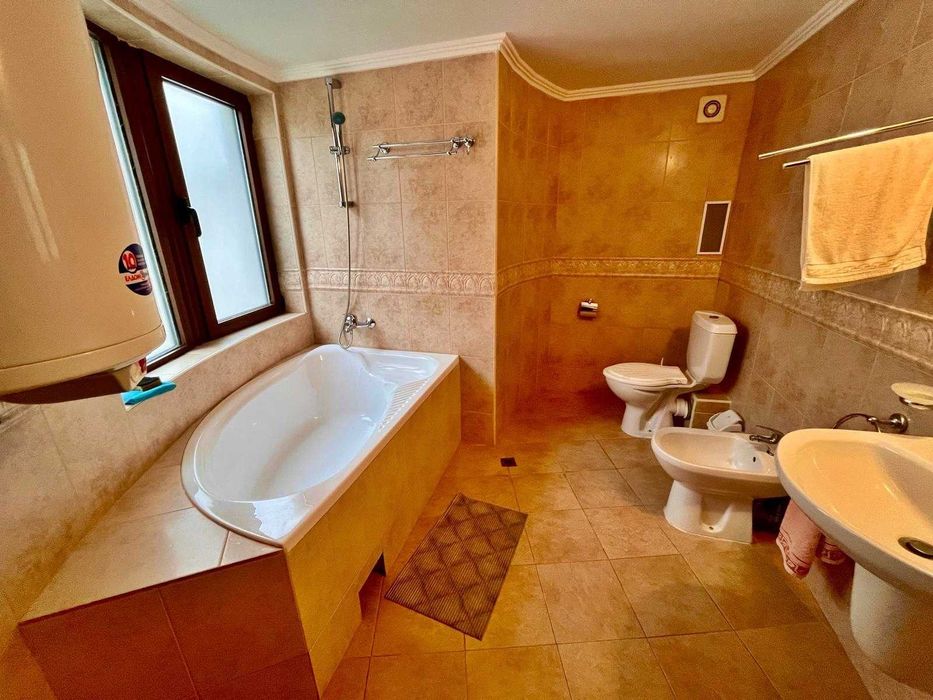 Продава се Къща в Свети Влас - 230 кв.м за 1305 €/кв.м - Снимка #10