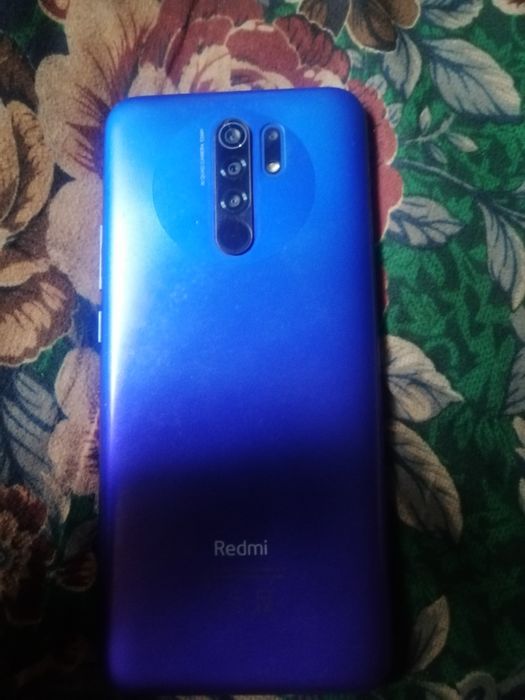 Redmi продаю смартфон