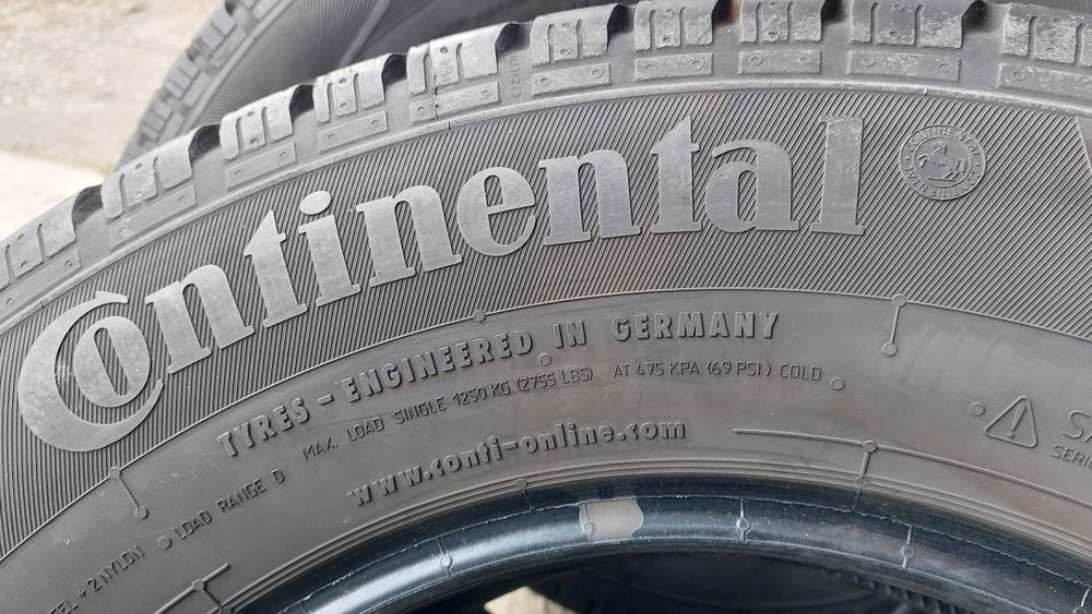 Гуми за Бус и Кемпер 225/75/16 C Continental VancoCamper 2 броя