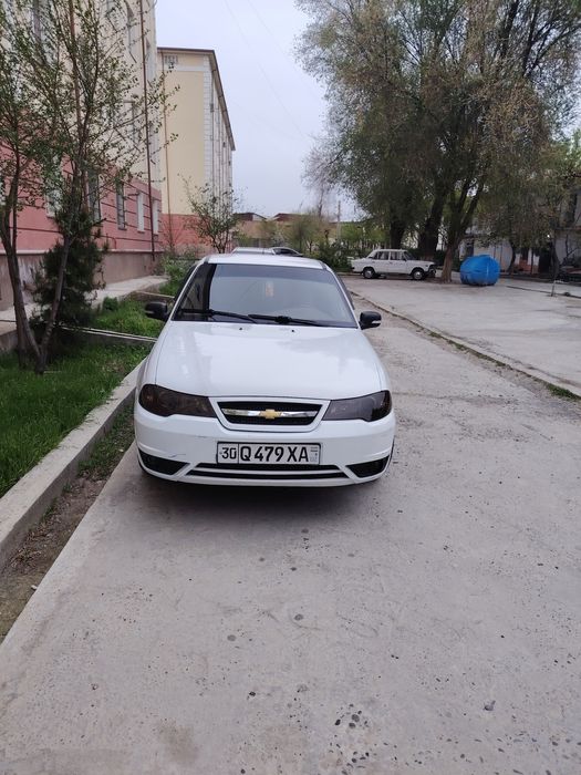 Нексия 2 сотилади