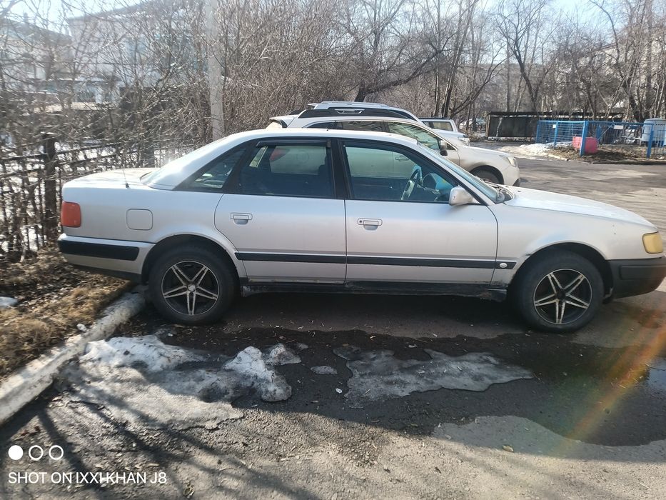 Продаю машину Ауди 100
