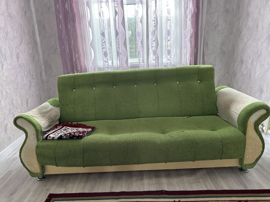 Диван тегін беріледі! Б/У