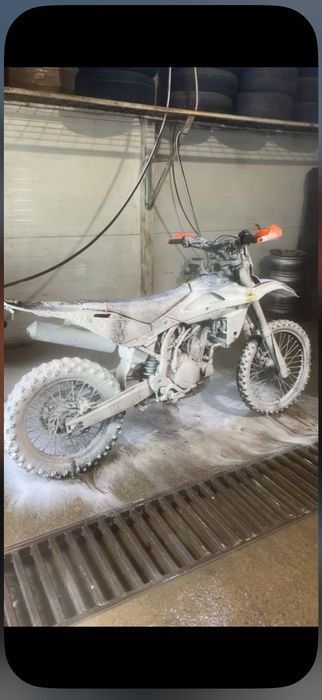 Vând husqvarna 450 Te 2009