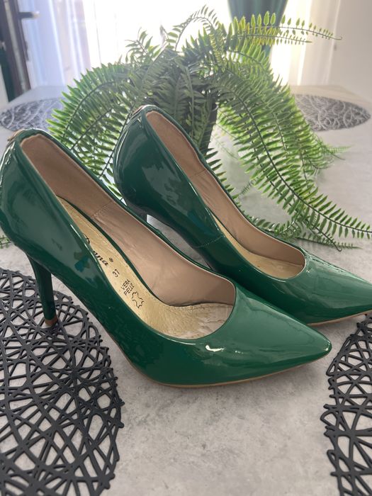 Pantofi din piele fina