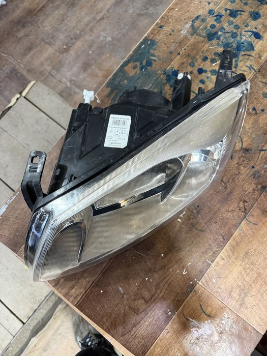 Фара гранта левая