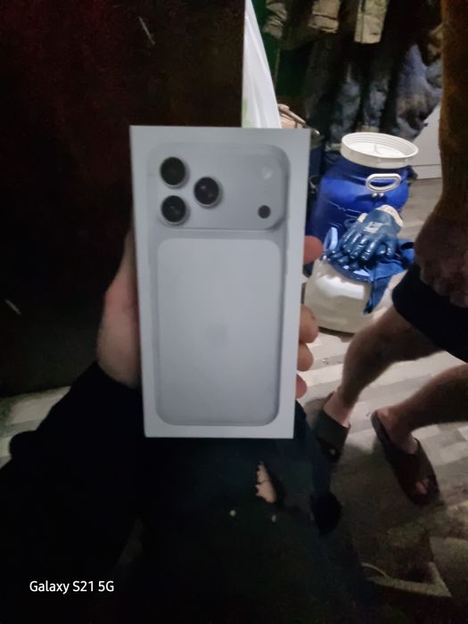 Продам айфон 17 про мах китай хороший