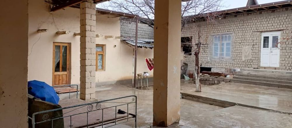 8 ta uyi bor 18 mert podval