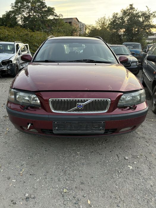 Волво В70 2.5 на части. Volvo V70