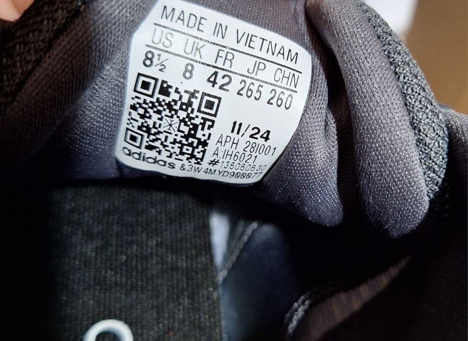 Промо!!!Нови  оригинални маратонки Adidas