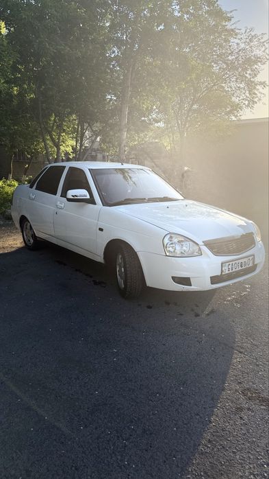 Продам приору срочно