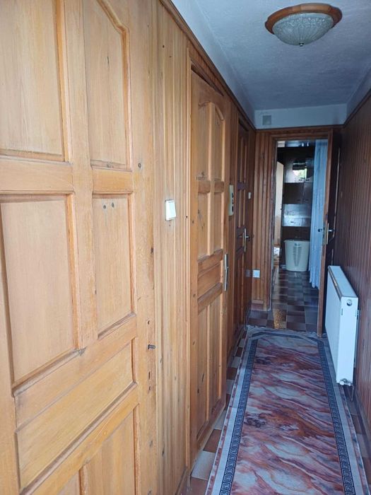 Етаж от къща, Сладкарски цех, Гараж, Партерна гарсониера