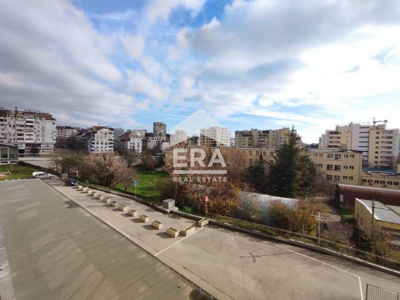 Продава се Двустаен апартамент в Варна, Победа - 68 кв.м за 1200 €/кв.м - Снимка #10