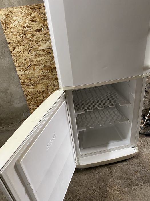 Холодильник ARDO