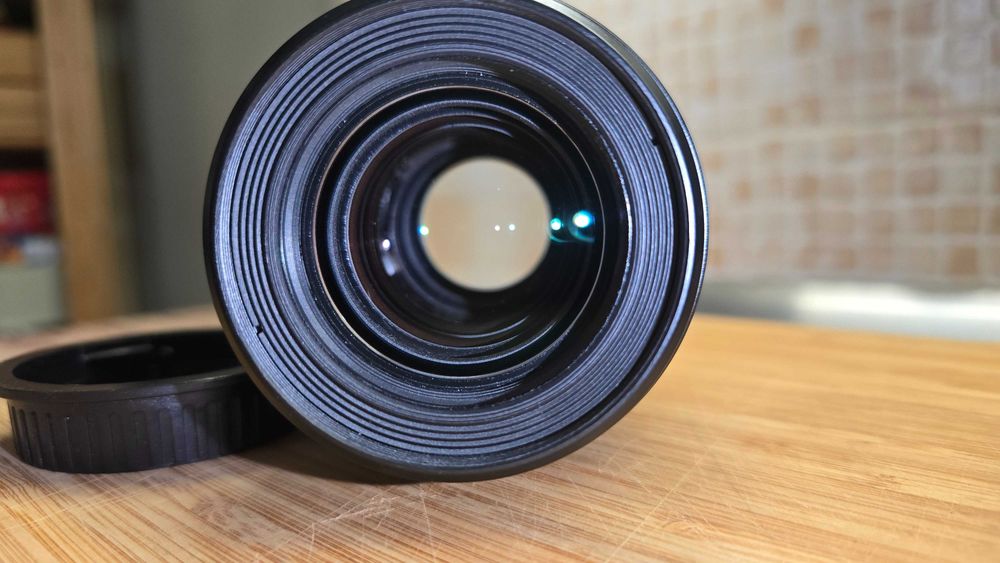 Canon EF 100mm f/2.8 Macro USM