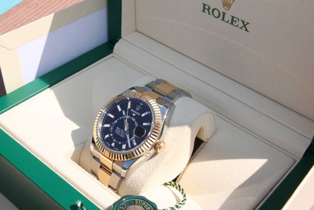 Rolex Sky Dweller Two Tone Yellow Gold  - Full Pack/Acte/Cutie/Card