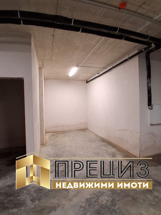 ПРОДАВА луксозен двустаен апартамент в кв. Тракия с паркомясто ! - снимка 12