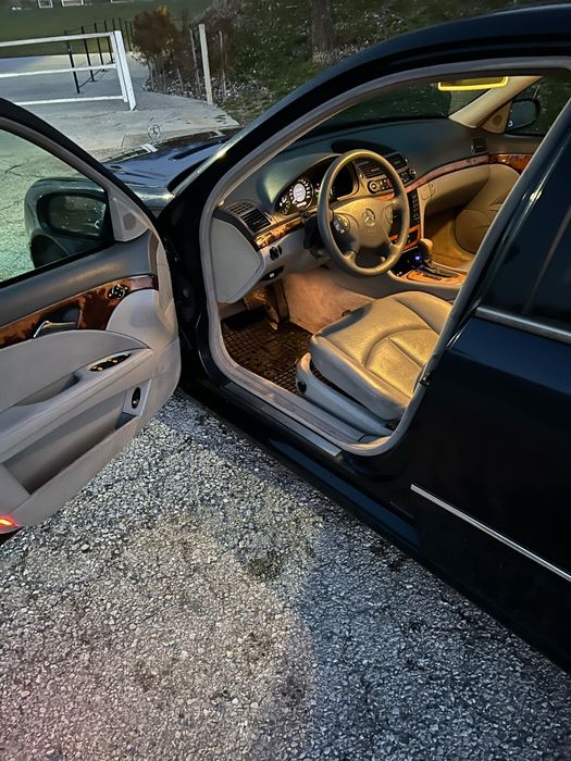 Само на части W211 E270/177КС