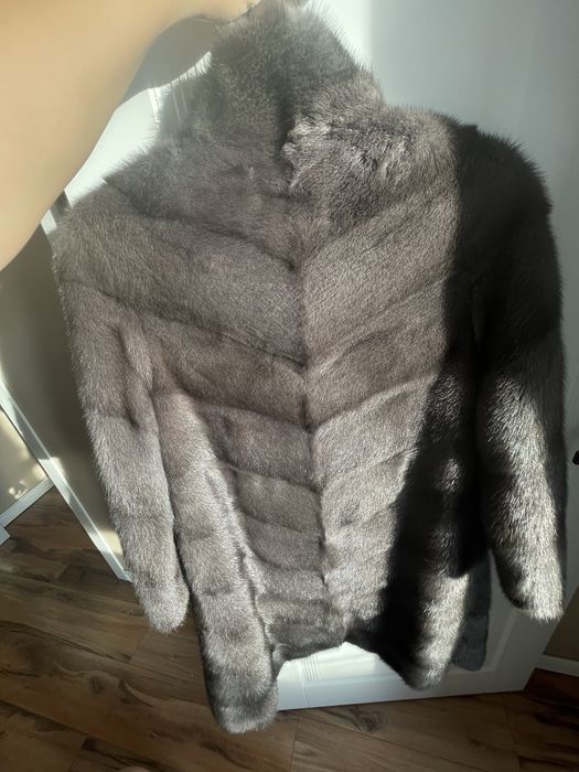 Срочно продам натуральную шубу