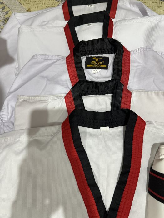 Кимано сатылады(таеквандо)