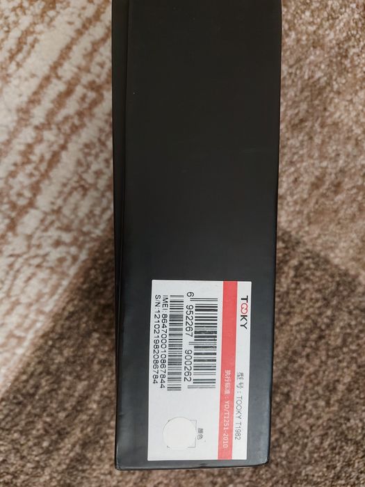 Tooky сотовый телефон. Можно на запчасти.