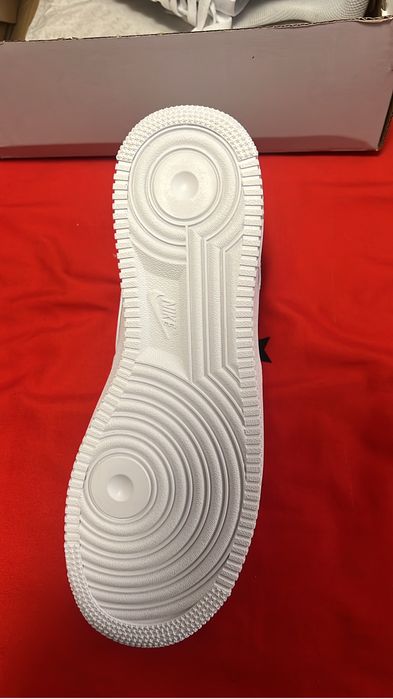 Adidasi nike air firce 1