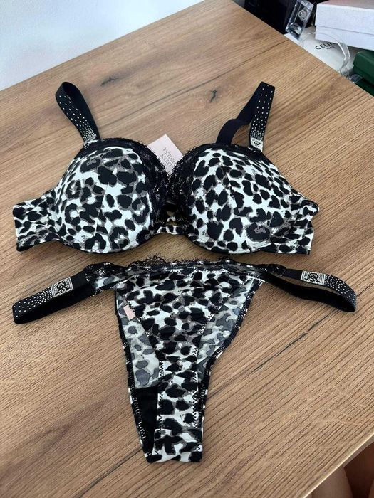 Set Victoria Secret