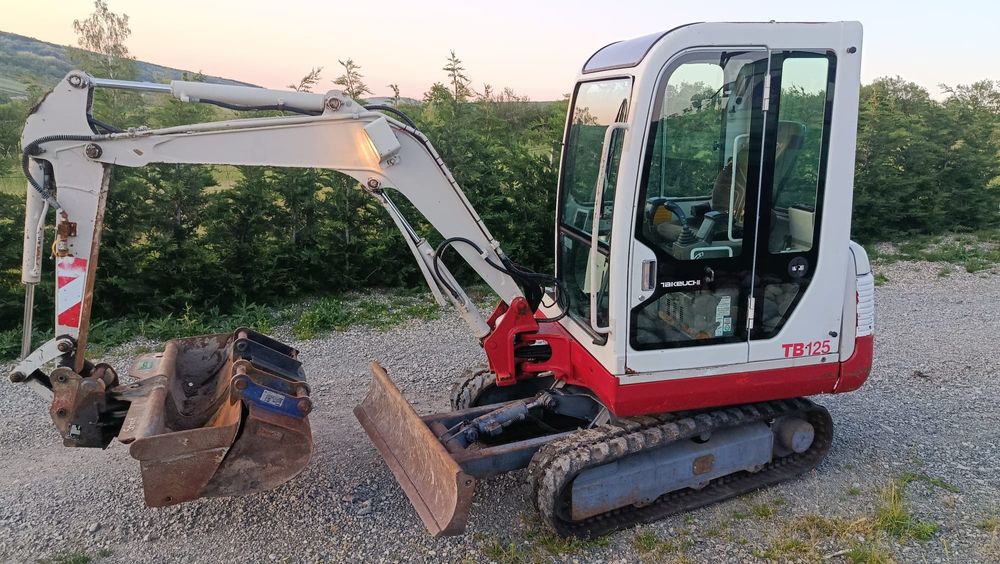 Miniexcavator Takeuchi TB125