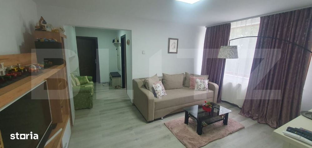 Apartament de vanzare, cu 3 camere, semidecomandat - in Vatra Dornei
