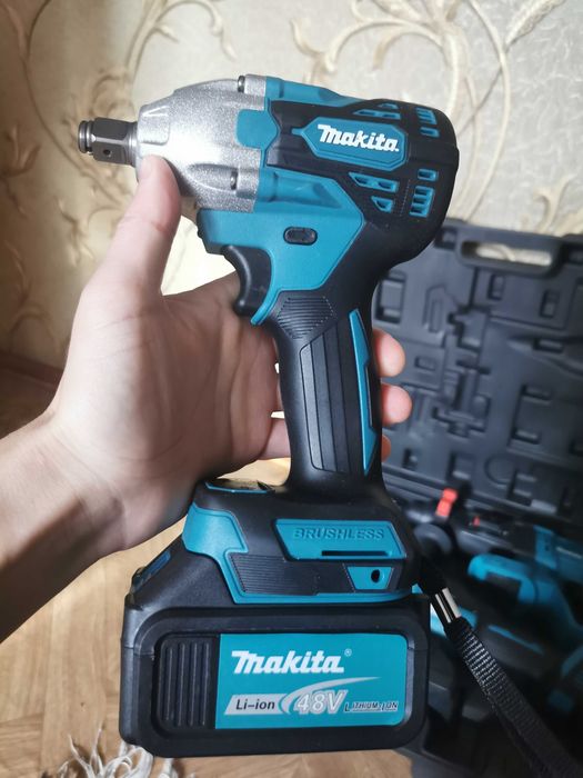 Продам гайковерт Makita новый
