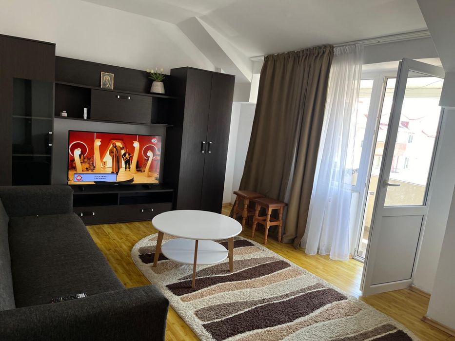 Inchiriez apartament cu 2 camere in regim hotelier