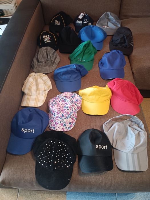 Мъжки и женски шапки-5лв